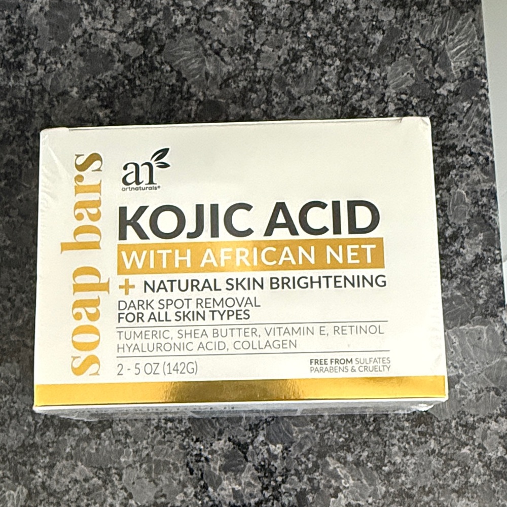 KOJIC ACID Soap Bars - White & Gold Packaging
